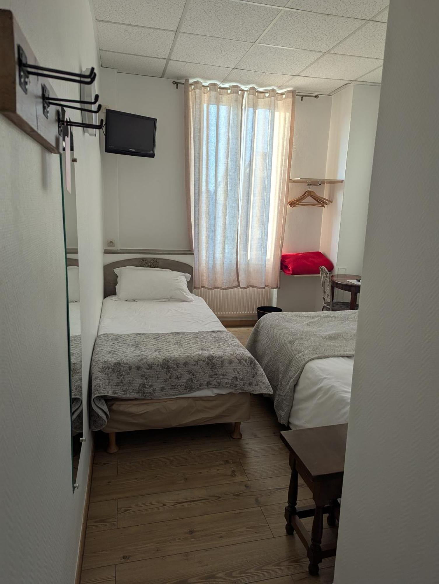 Hotel Du Parc Montélimar Zimmer foto